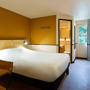 Camera con letto king size